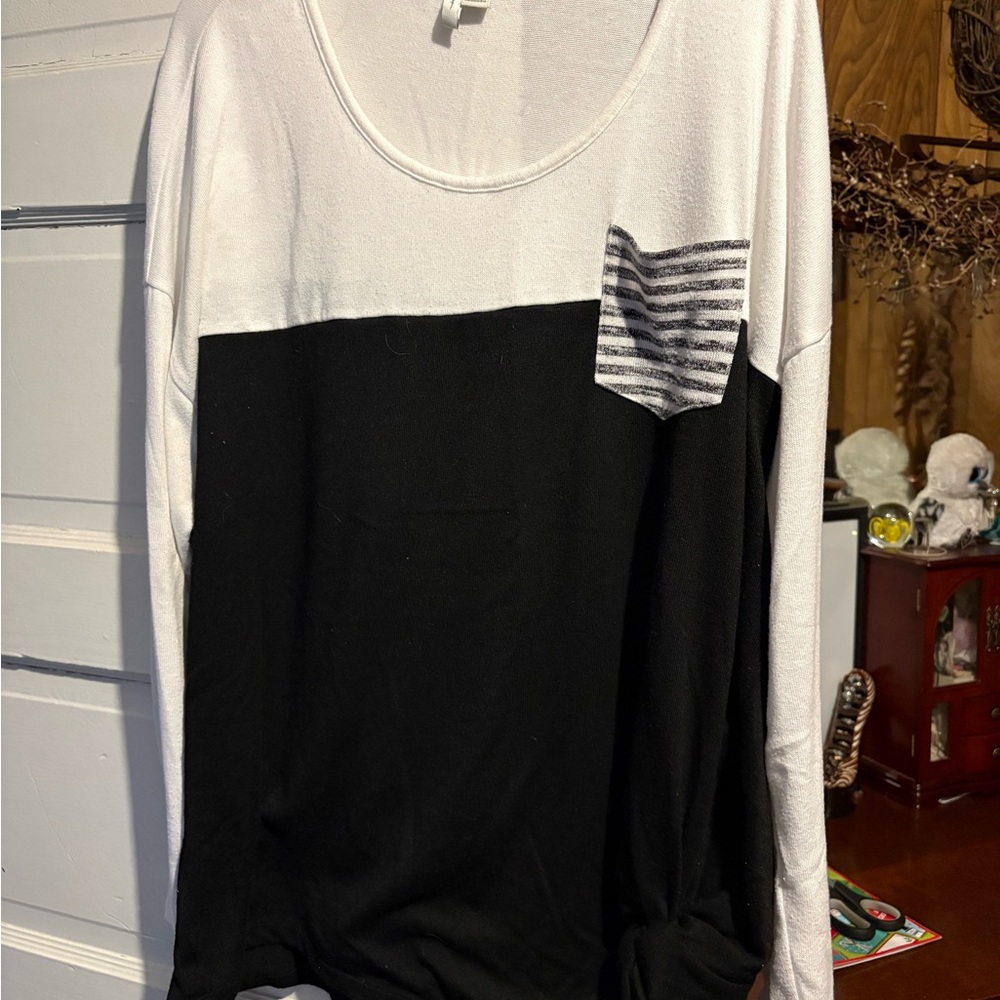 Elegant Black and White Long Sleeve Top